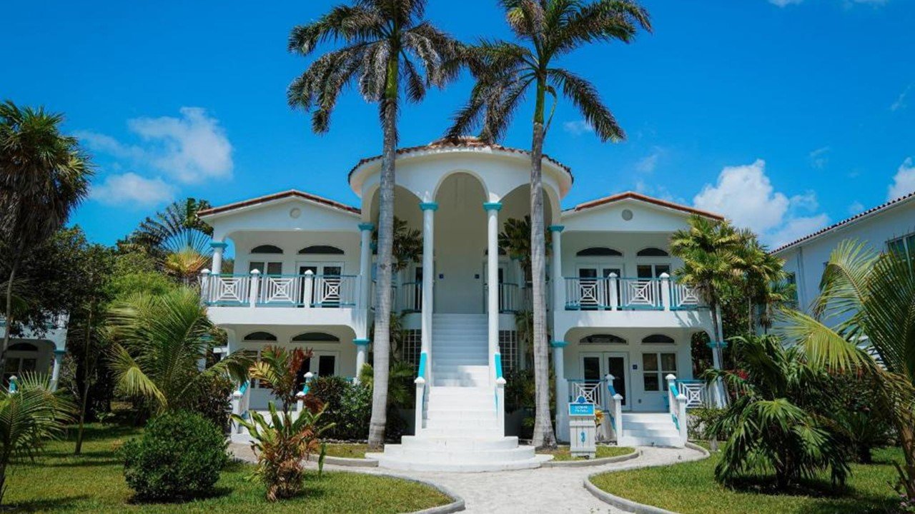 Hotel Margaritaville -Belize